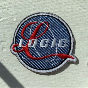 3/$15 💕 Logic Iron-On Patch